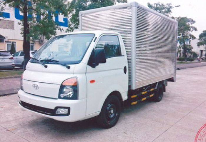 HYUNDAI PORTER H150 THÙNG DÀI 3M1