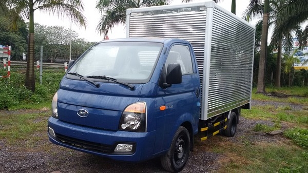 HYUNDAI PORTER H150 THÙNG DÀI 3M1